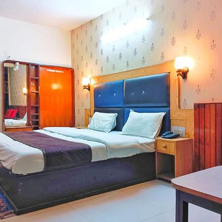 Hotel Gilbert Mountain View Манали Экстерьер фото