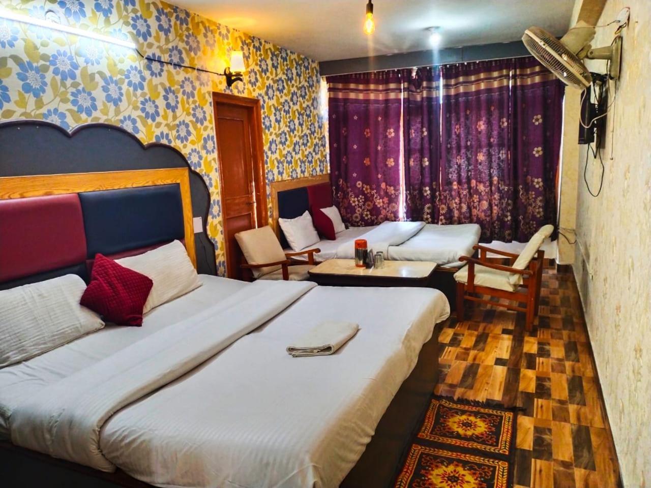 Hotel Gilbert Mountain View Манали Экстерьер фото